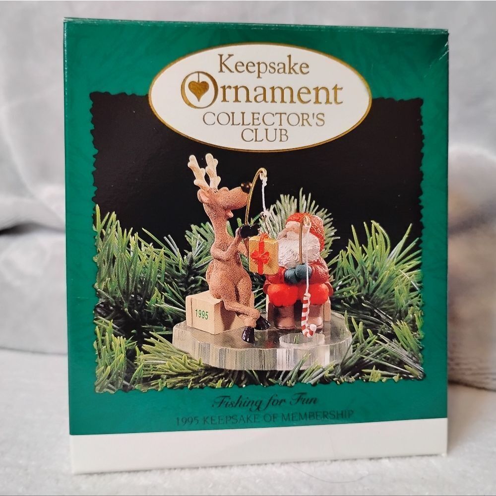 Hallmark Keepsake Collector's Club Ornament 1995